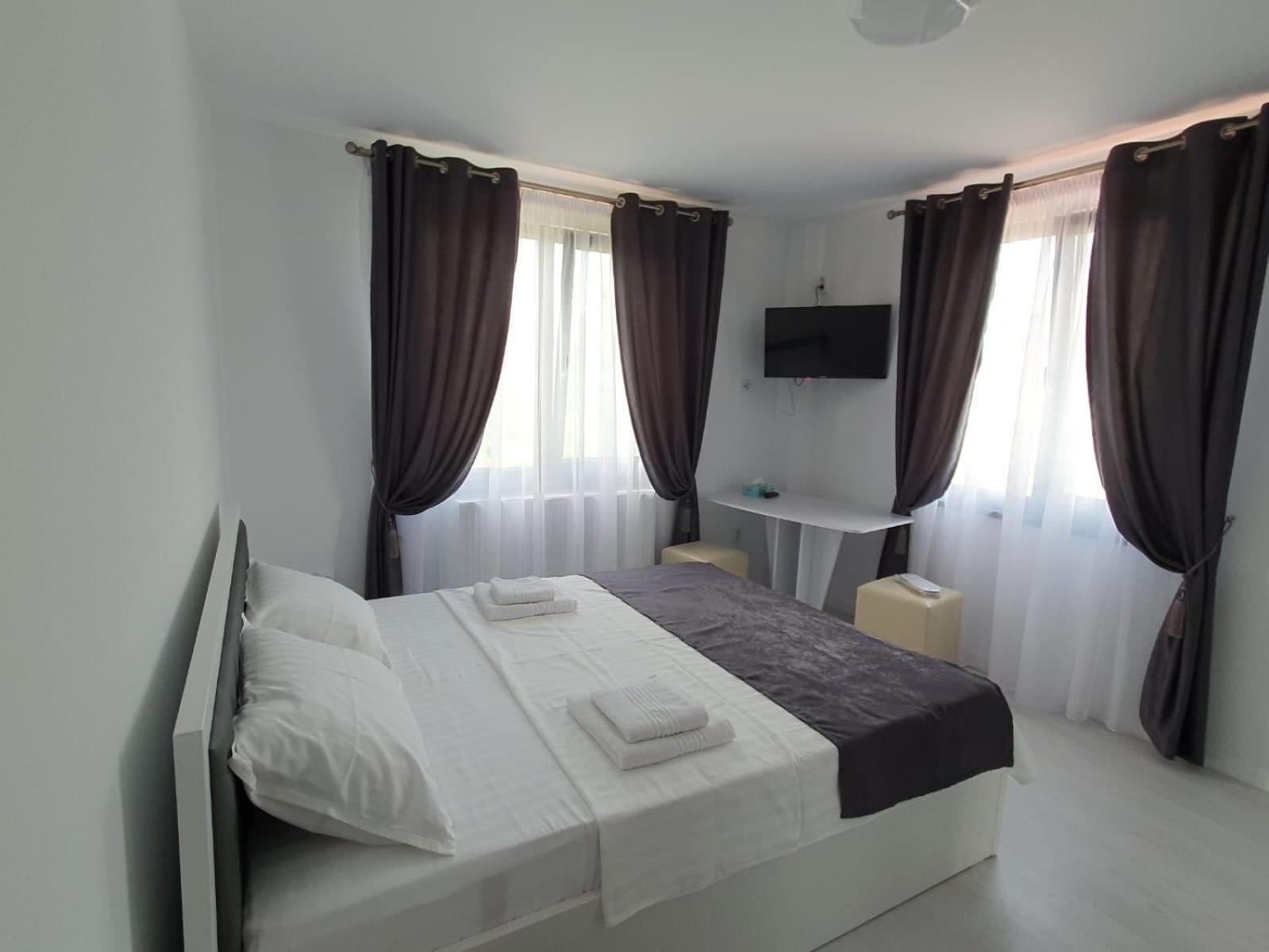 Hotel Palas Grand View Iasi Exterior photo